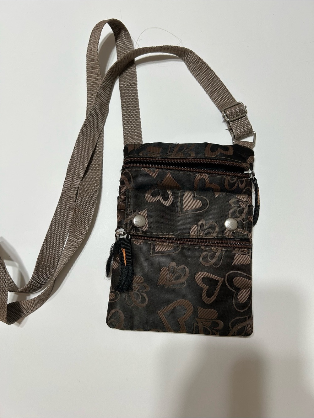 Small Brown Heart-Print Crossbody Bag with Adjustable Strap